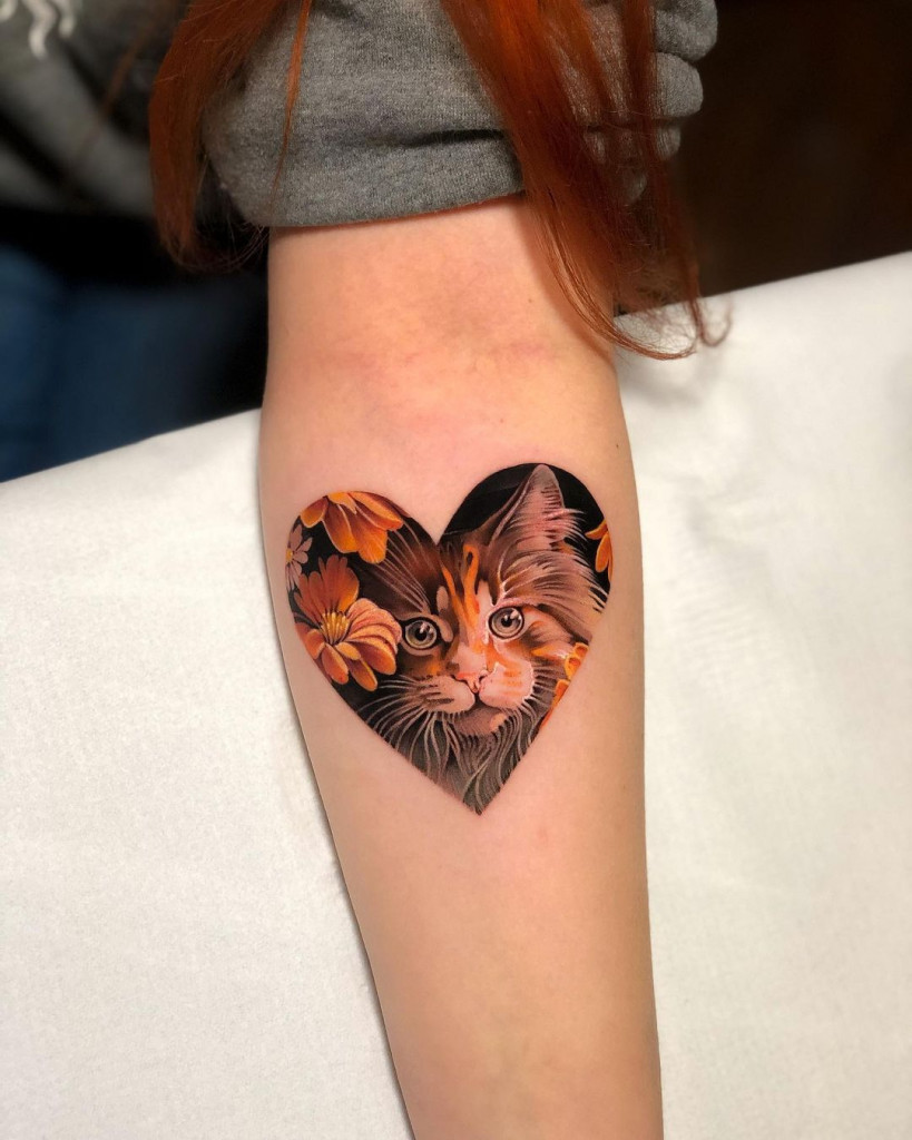 tatouage fleur nastia