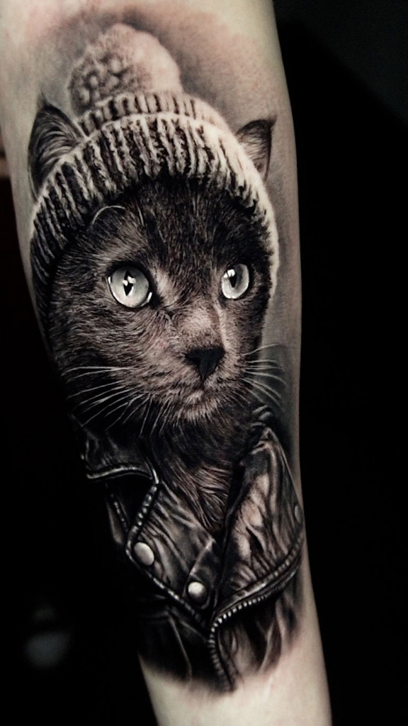 Réalisme félin par Angélique Grimm à Leto Tattoo
